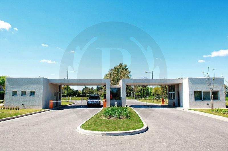 Venta de Lote en Ayres Plaza en Ayres Plaza, Pilar — Foto 1
