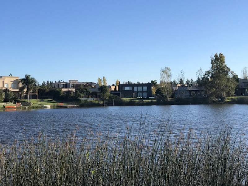 Venta de Lote en Santa Catalina en Santa Catalina, Tigre — Foto 1