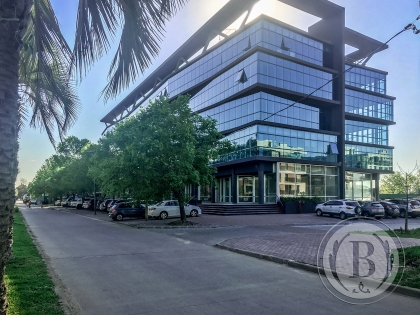 Venta de Oficina en Oficinas En Ayres Skyglass en Oficinas En Ayres Skyglass, Pilar — Foto 1